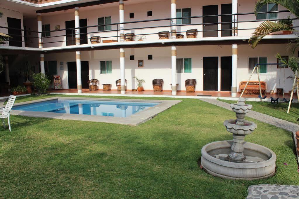 Hotel Villas Cuernavaca Temixco Exterior photo